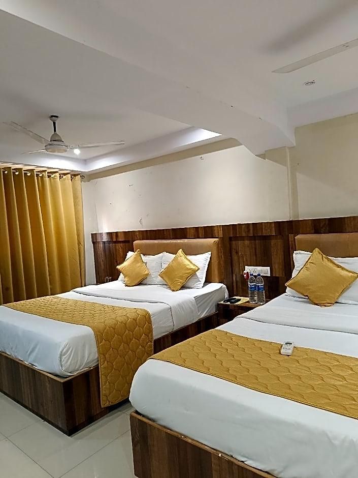 Rishi International - Grant Road 3*