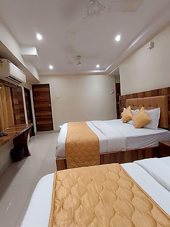 Rishi International - Grant Road 3*
