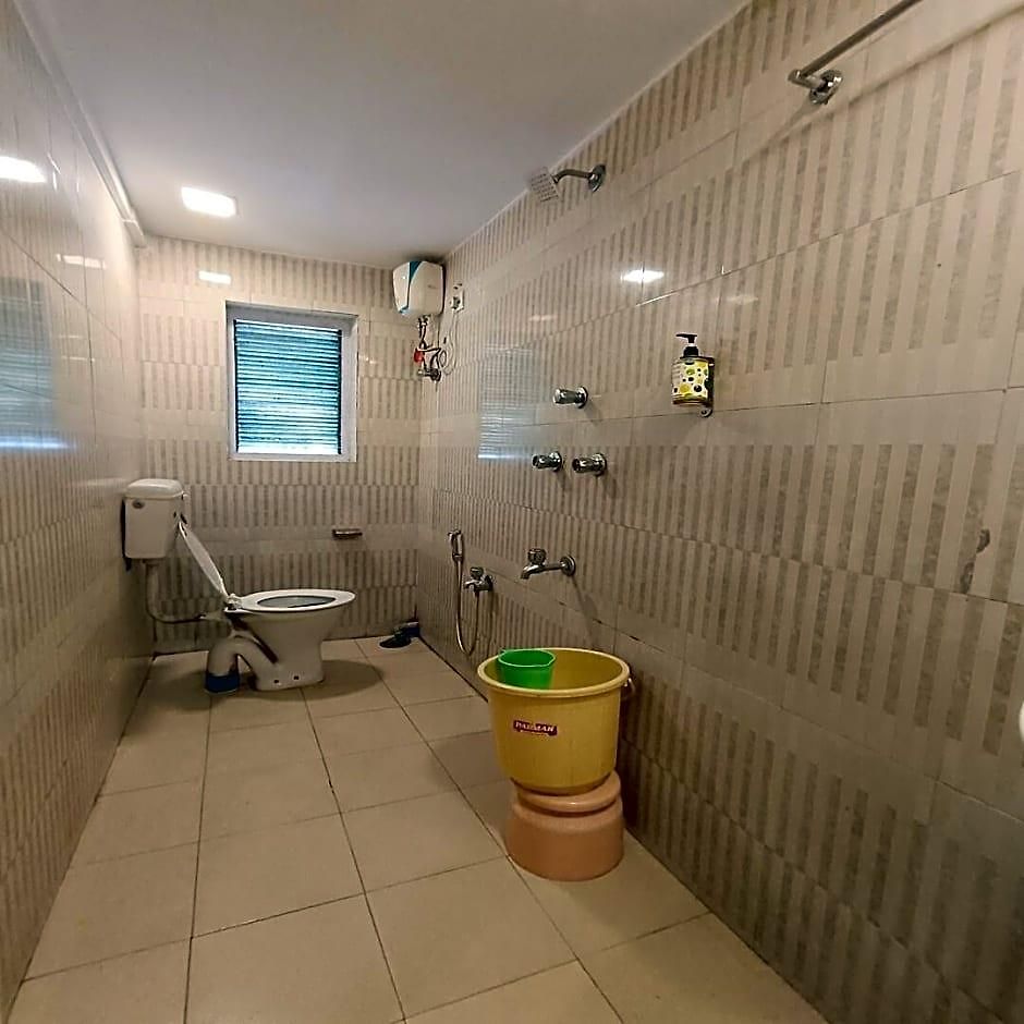 Hotel Rishi International - Grant Road