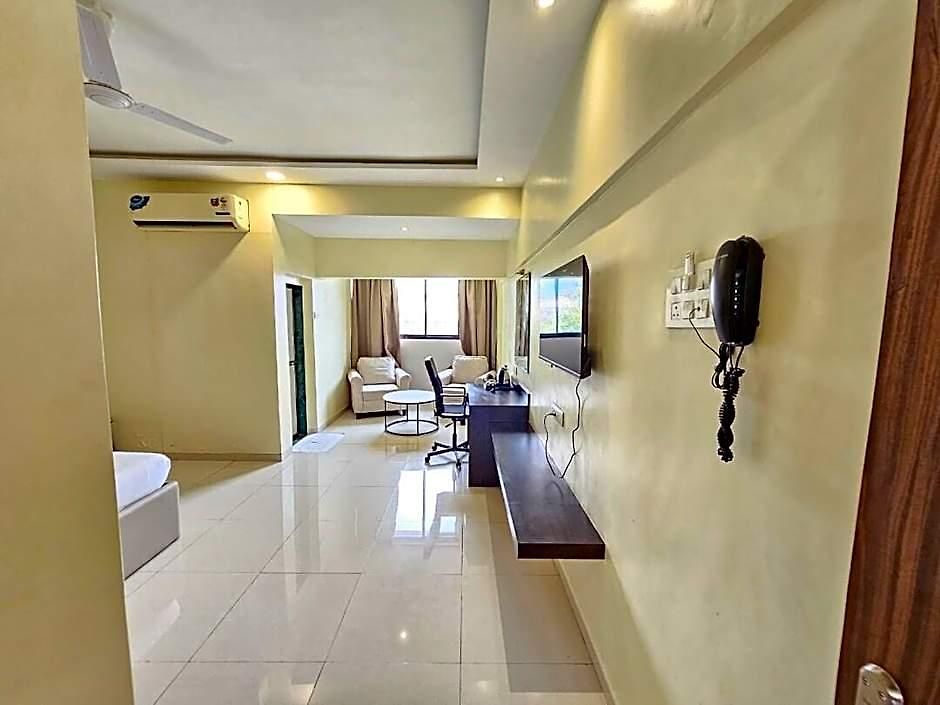 Country By Turtle & - Airport Mumbai