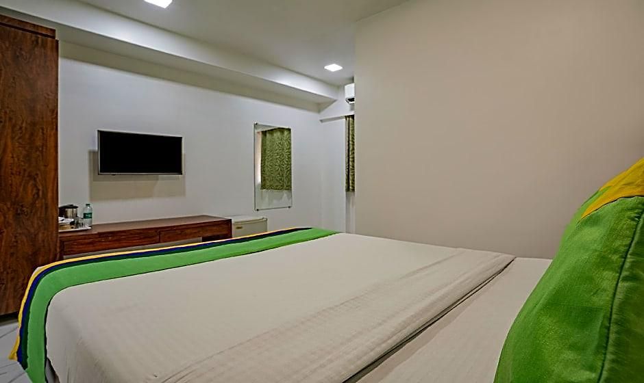 Hotel Treebo Atithi Malad