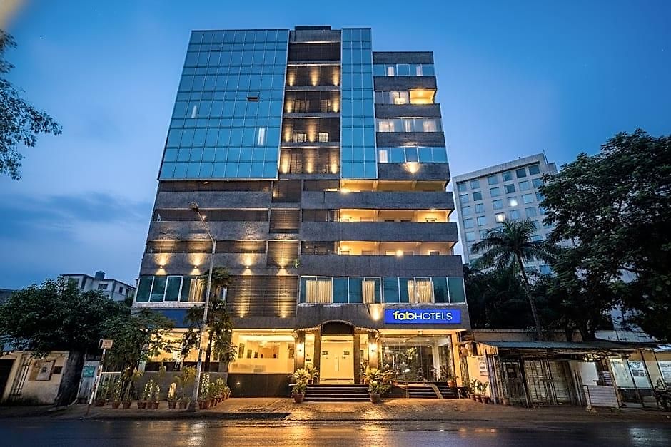 Hotel Fabhotel Azure - Nr. International Airport Mumbai