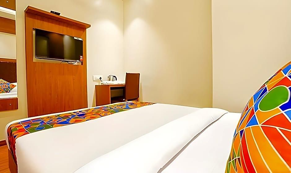 Fabhotel Azure - Nr. International Airport Hotel