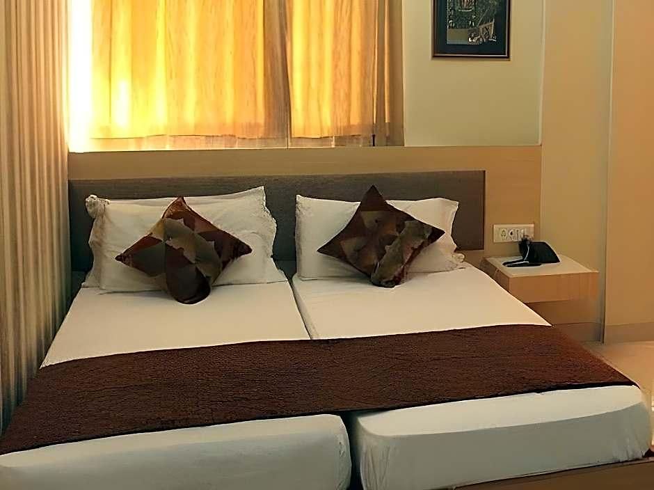 Hotel Bentley Marine Drive