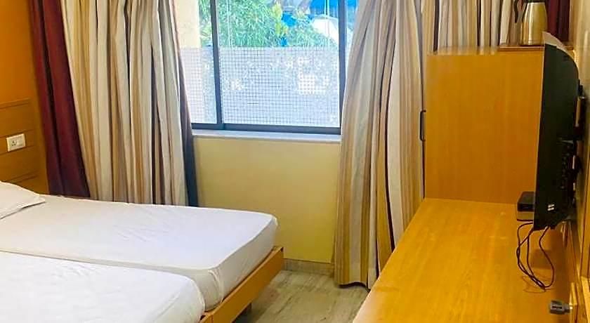 Midland Apartment *