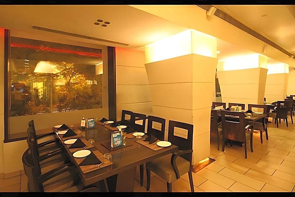 Hotel Dhiraj Mumbai