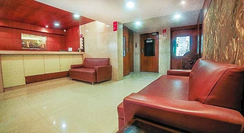 Hotel Lucky Bandra Hotel