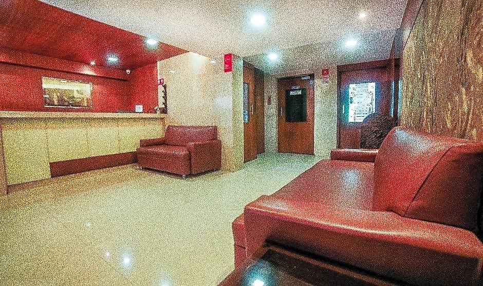 Hotel Lucky Bandra Hotel 3*