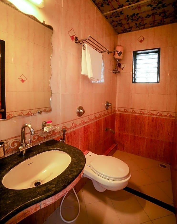Hotel Hotel Lucky Bandra Mumbai