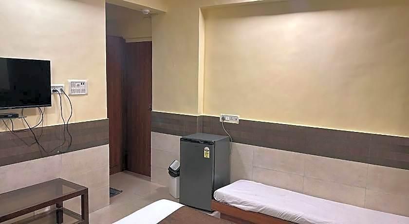 Hotel Lucky Bandra Mumbai