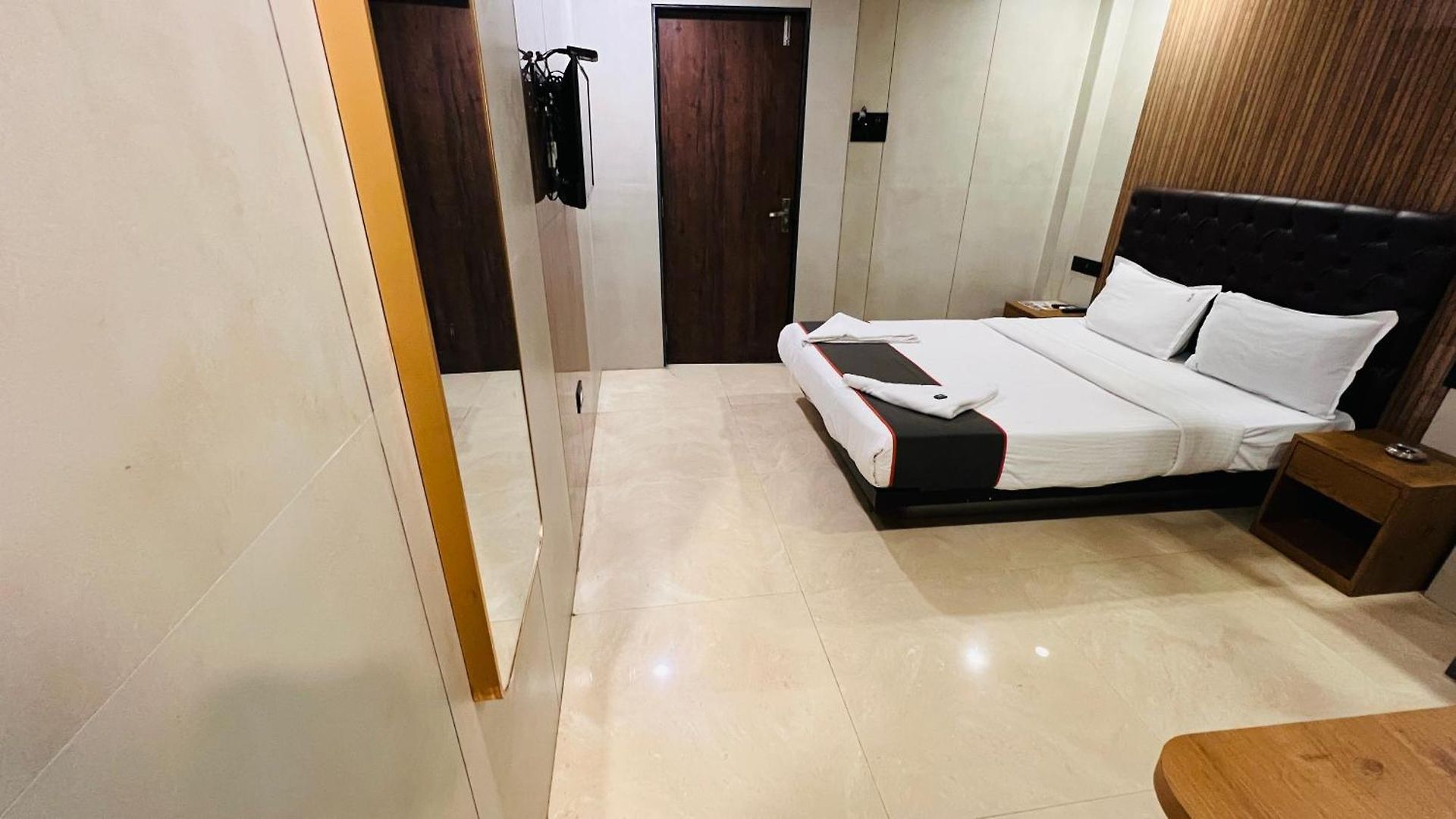 Guest house U Life Mumbai