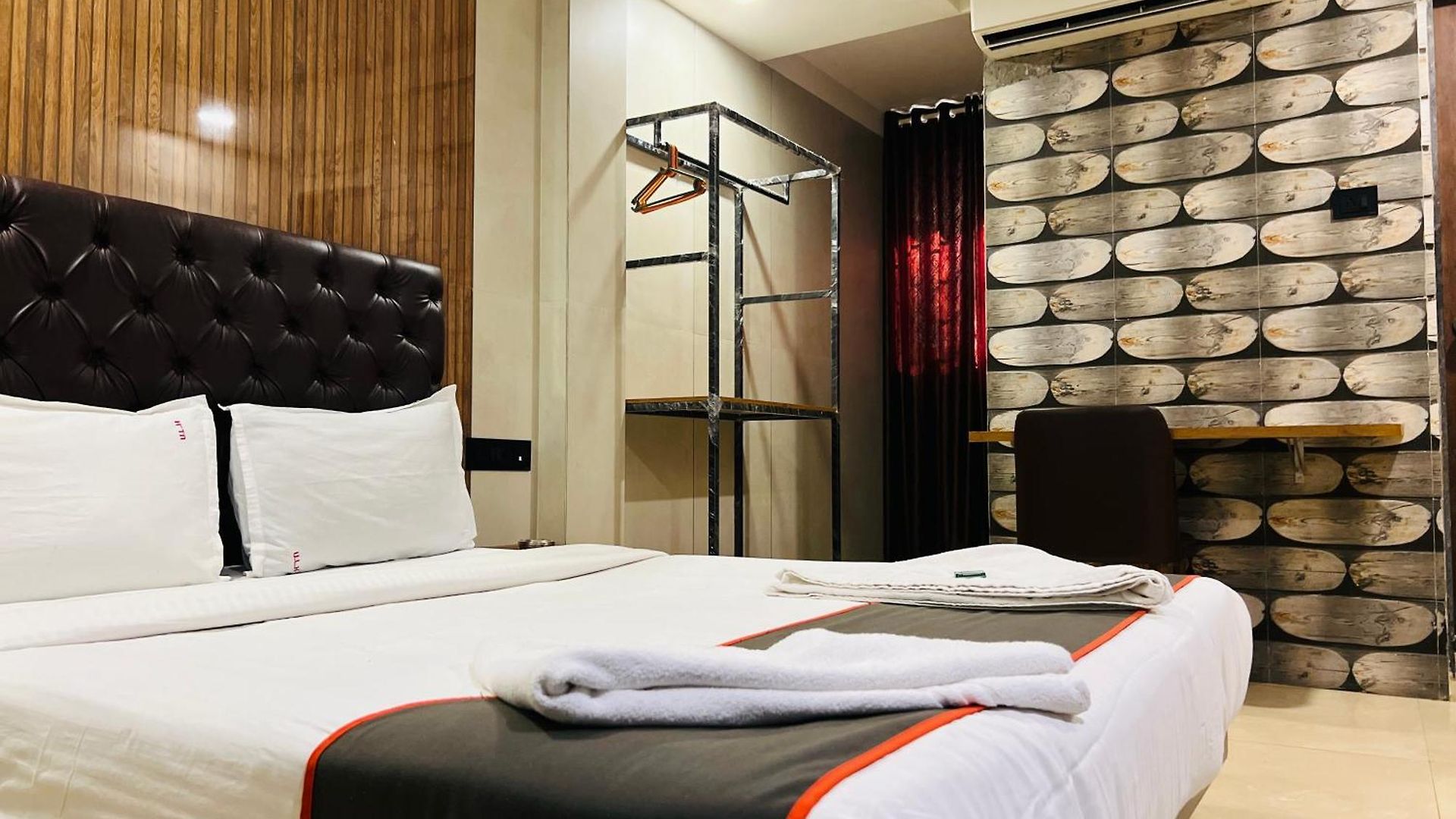U Life Guest house