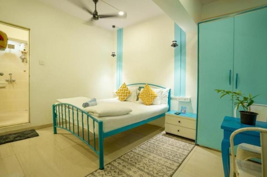 Locomo Hostel Express - Stay Work Eat