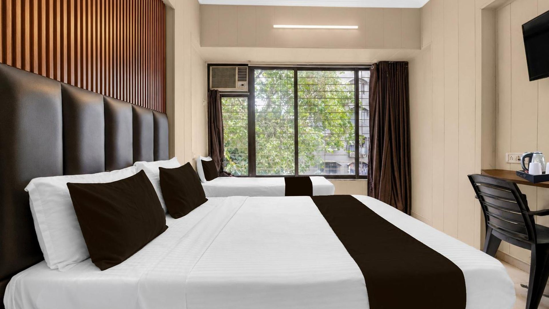 Collection O Lokhandwala Andheri West Formerly Lalsai Residency Hotel 4*