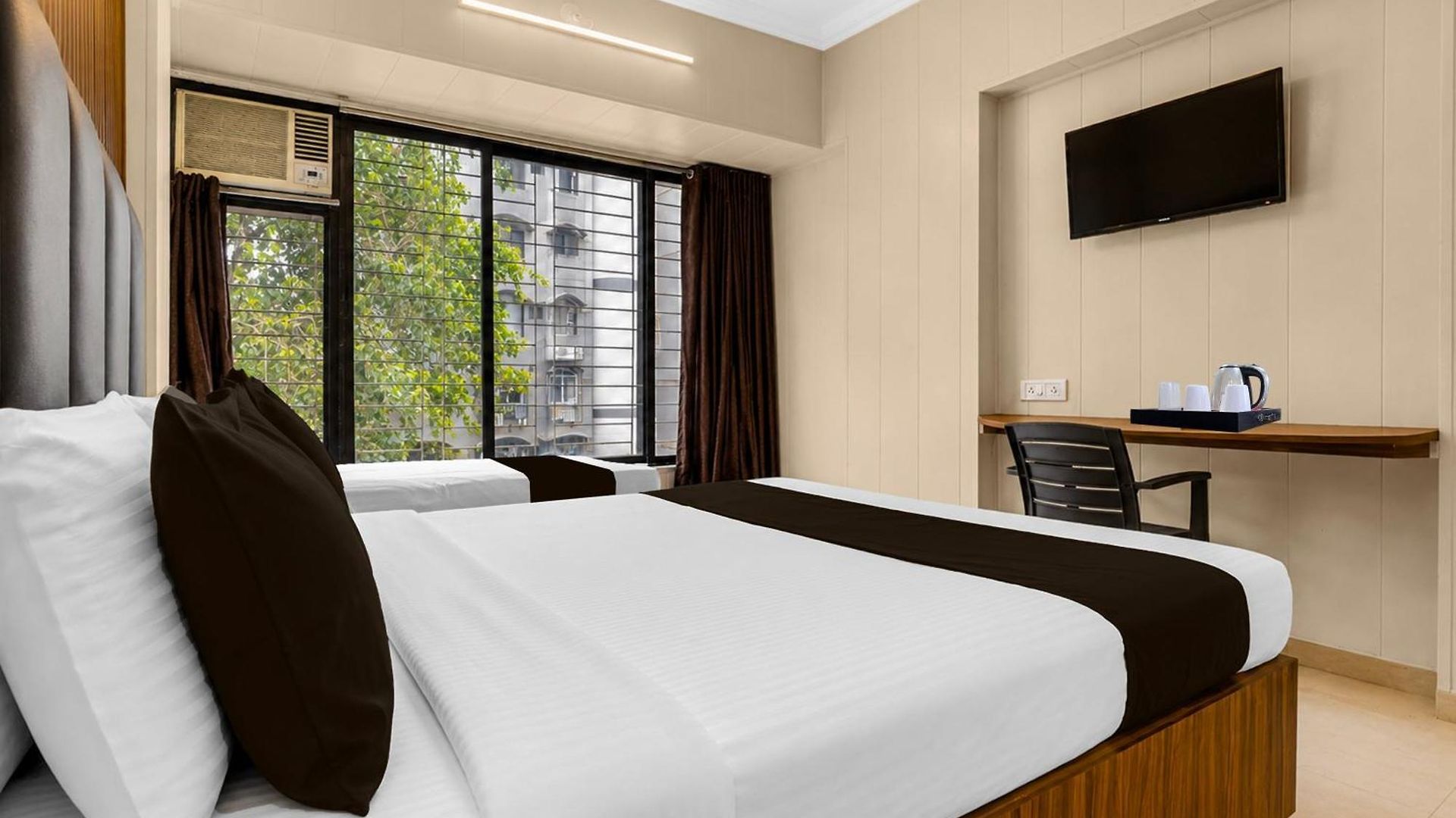 Collection O Lokhandwala Andheri West Formerly Lalsai Residency Hotel Mumbai