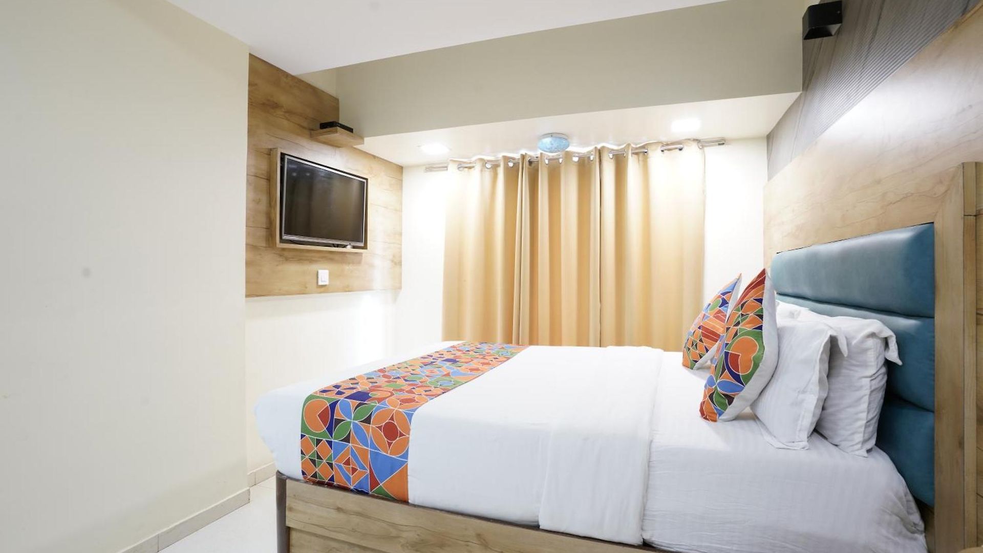 Grand Corp Inn, Near Nesco Exhibition Center 3*