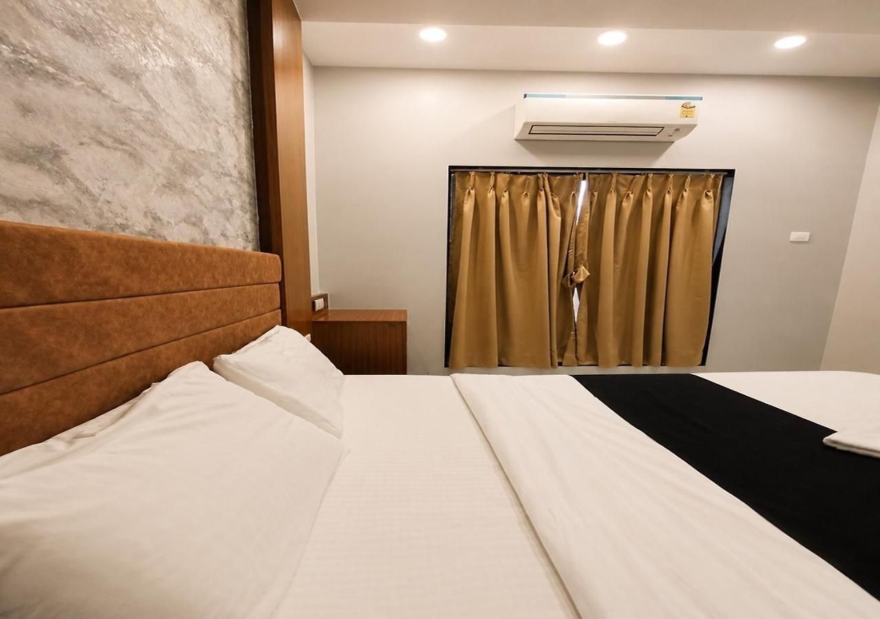 Glitz 7even Hills- Nr International Airport T2