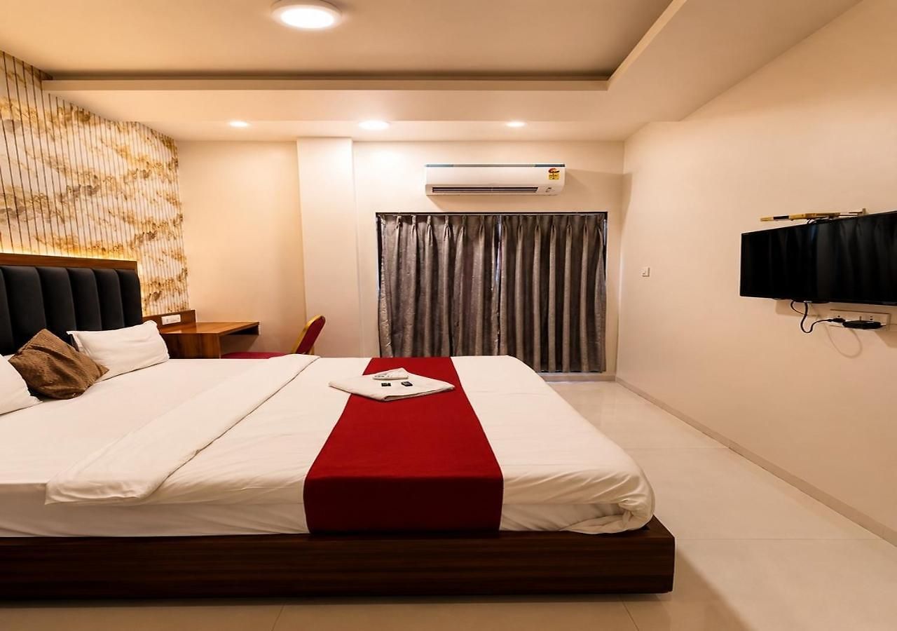 Guest house Glitz 7even Hills- Nr International Airport T2 Mumbai