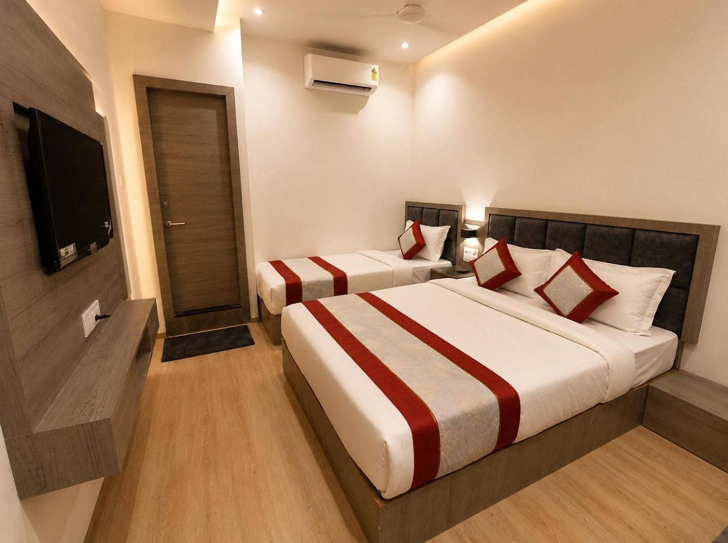 Hotel Beverly Palace Santacruz - Near Bkc - Near Mumbai Airport T1 - Unmarried Couples Not Allowed 3* Mumbai