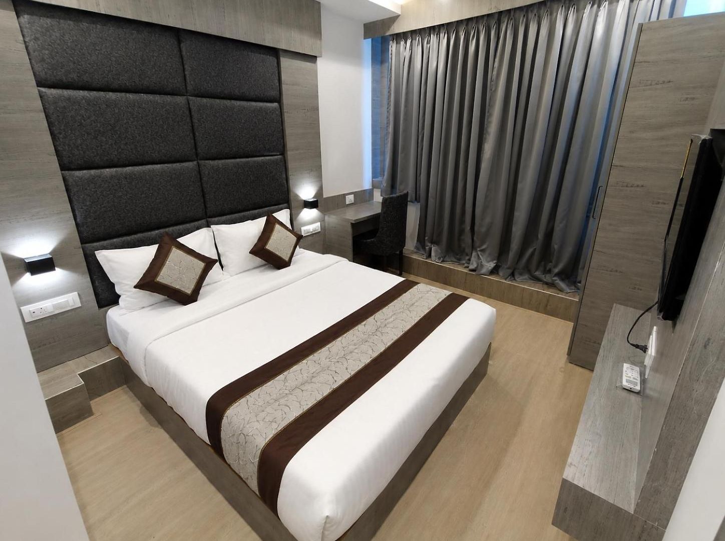 Hotel Hotel Beverly Palace Santacruz - Near Bkc - Near Mumbai Airport T1 - Unmarried Couples Not Allowed Mumbai