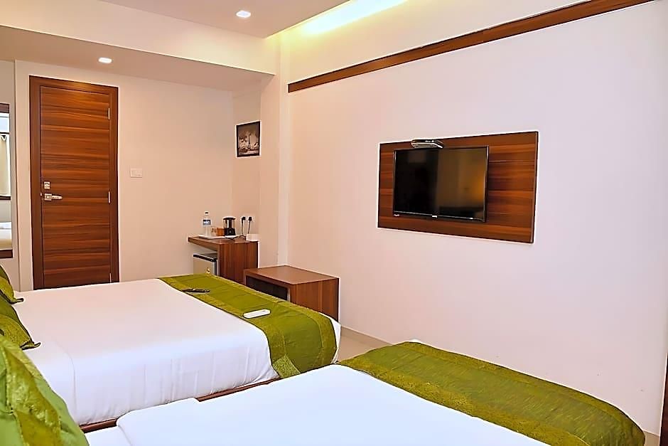 International Hotel 3*