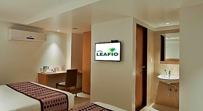 Leafio Hotel