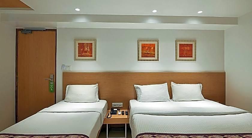 Leafio Hotel