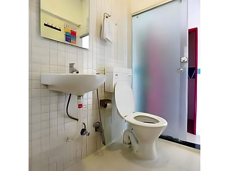 Gostops Lite Hostel Mumbai