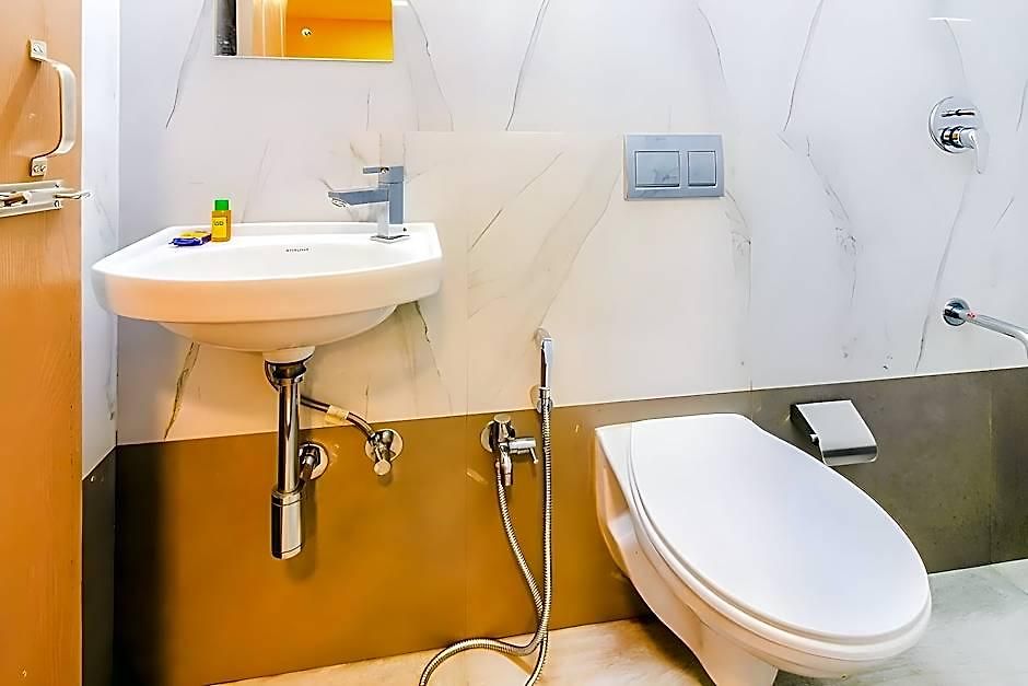 Fabhotel Silver Mumbai