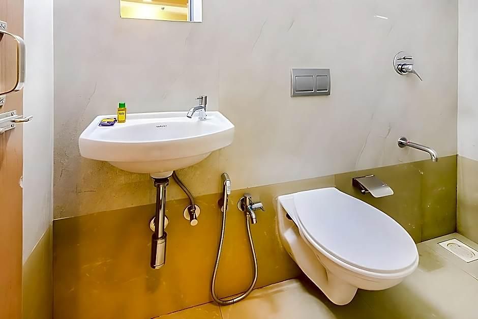 Fabhotel Silver Hotel Mumbai