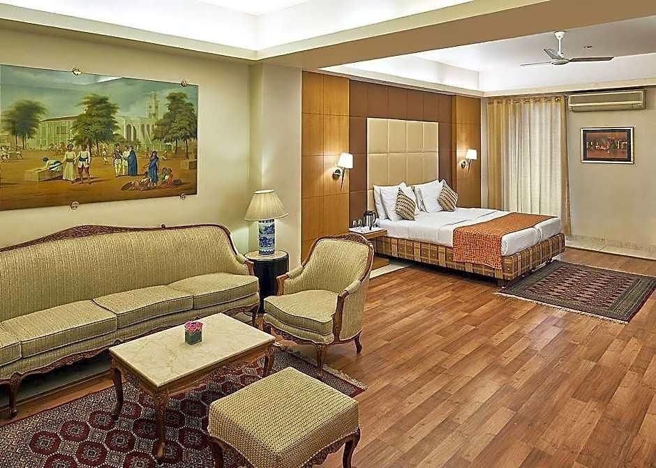 Astoria 4*