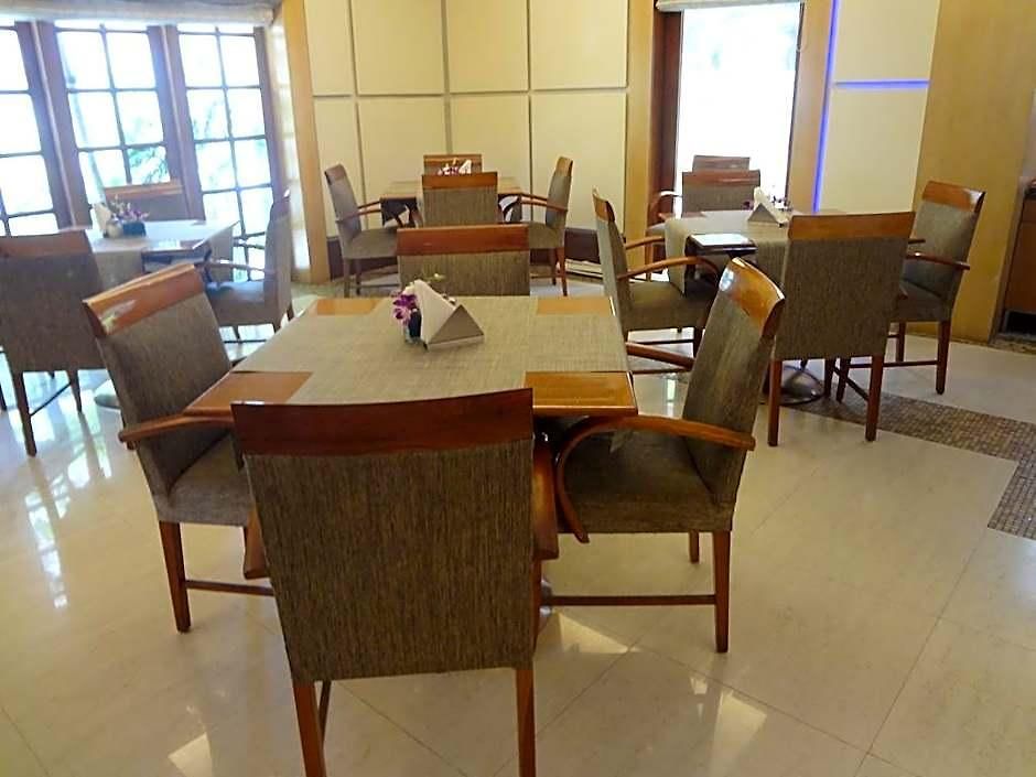 Astoria 4* Mumbai