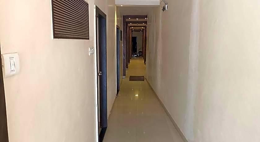 O Golden Nest Near Chhatrapati Shivaji International Airport Hotel 3*