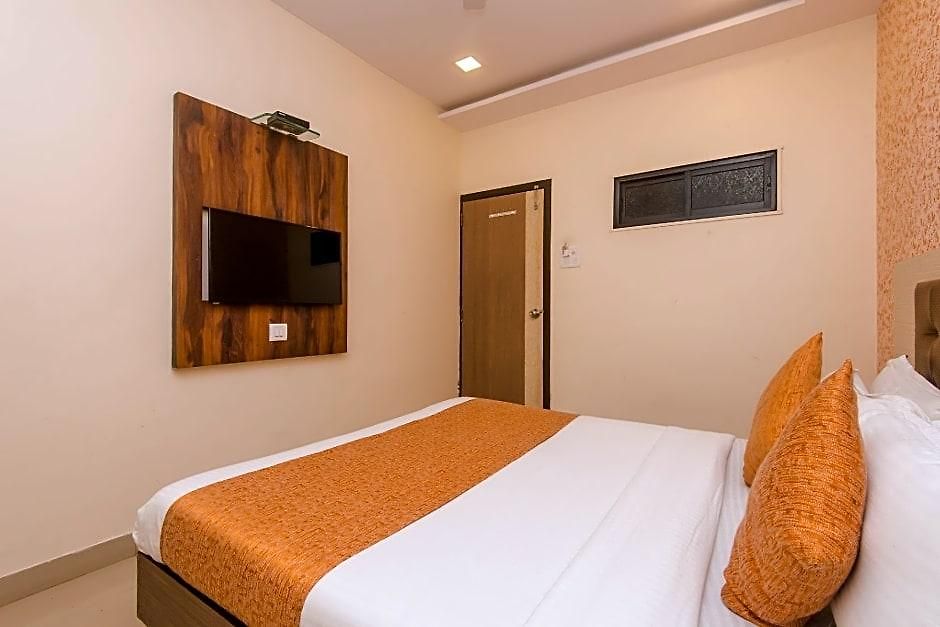 O Golden Nest Near Chhatrapati Shivaji International Airport 3*