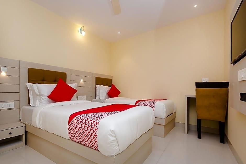 Fabexpress Embassy - Nr Bkc Mumbai