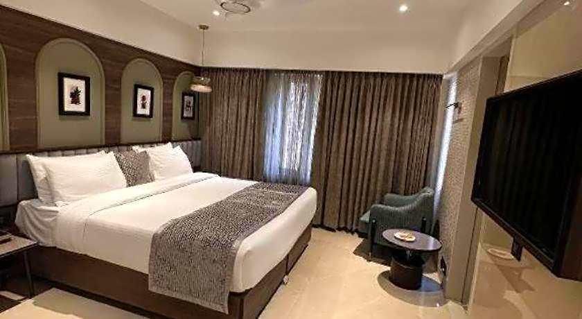 Hotel The International By Tunga 3*