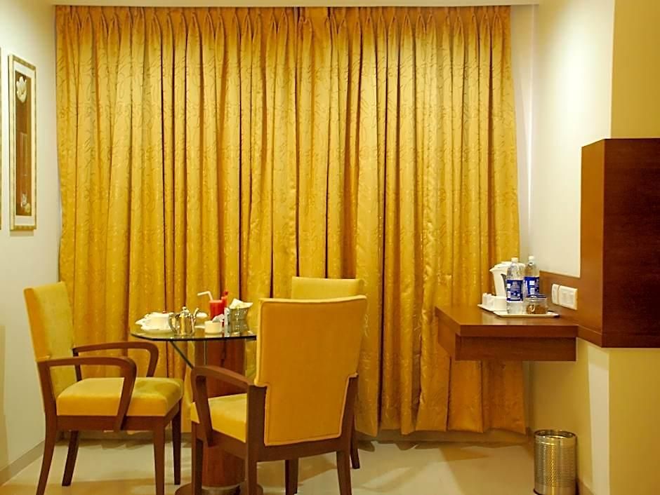 The Oriental Residency Hotel