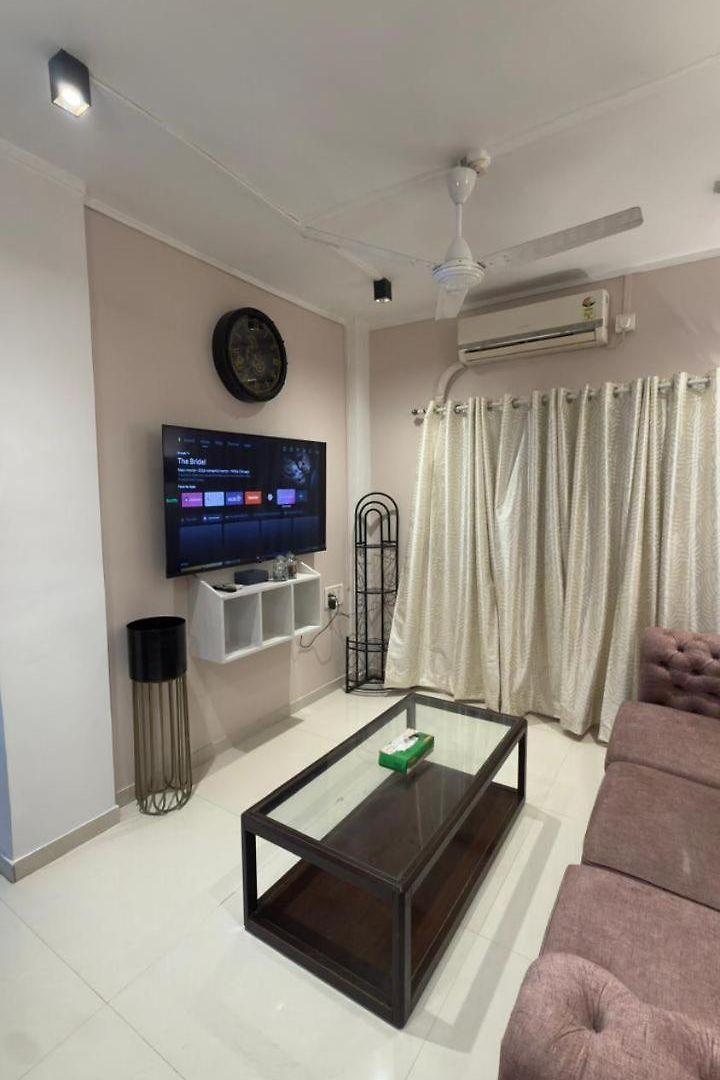 Apartment Seabird -1 Bhk Ground Floor-carter Rd- Bandra West Mumbai