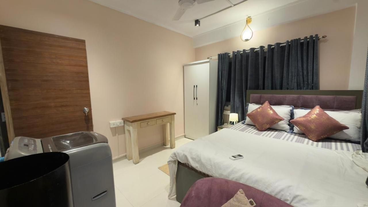 Seabird -1 Bhk Ground Floor-carter Rd- Bandra West * Mumbai