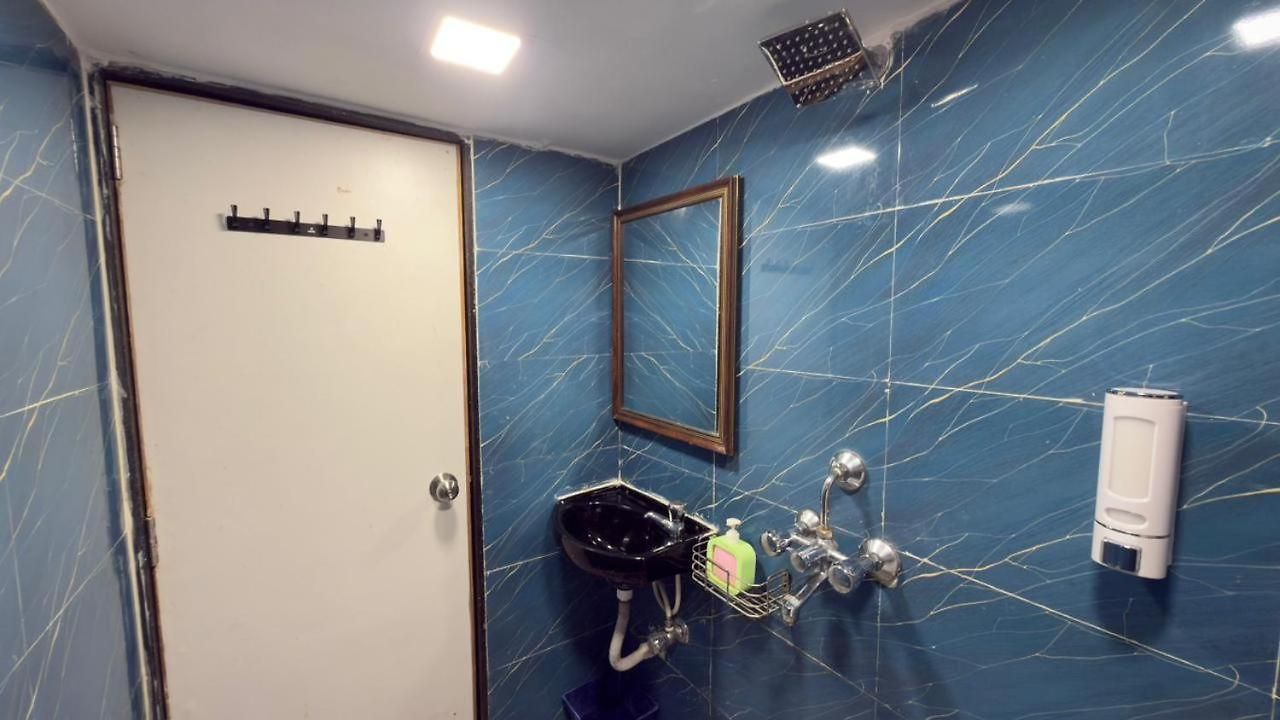 Apartment Seabird -1 Bhk Ground Floor-carter Rd- Bandra West Mumbai