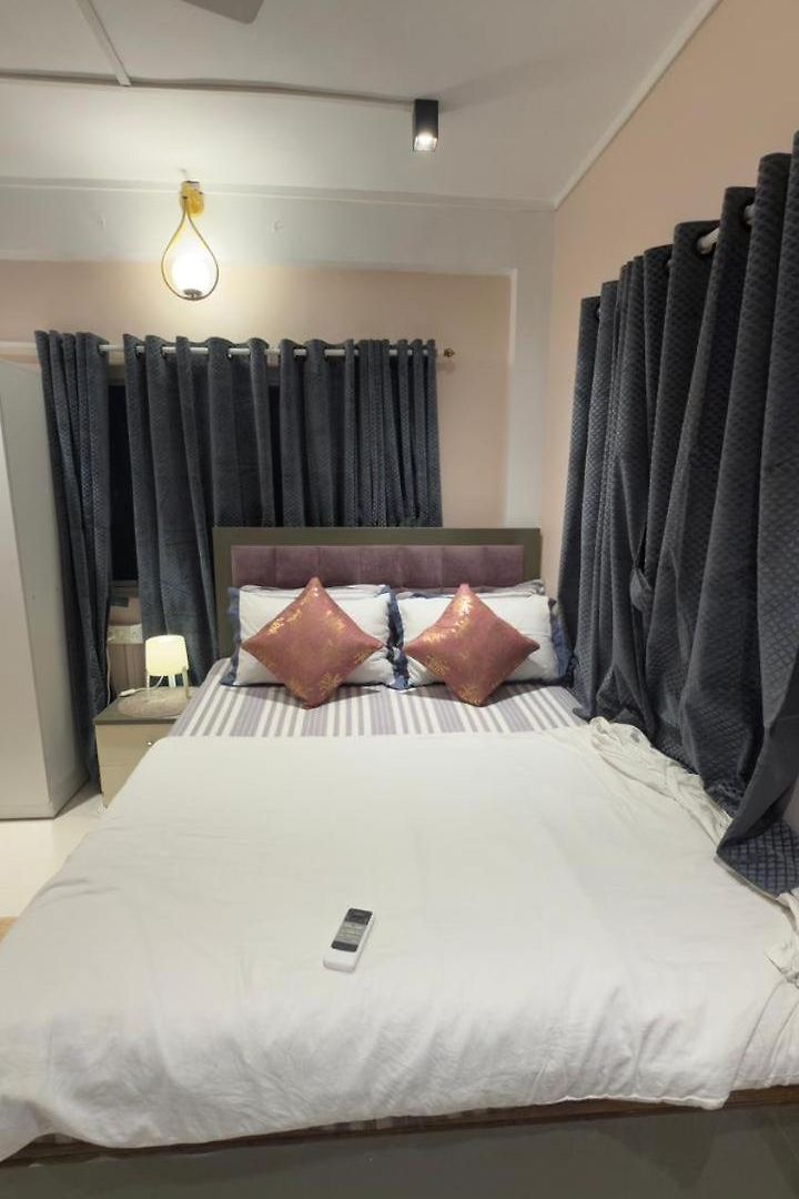 Seabird -1 Bhk Ground Floor-carter Rd- Bandra West