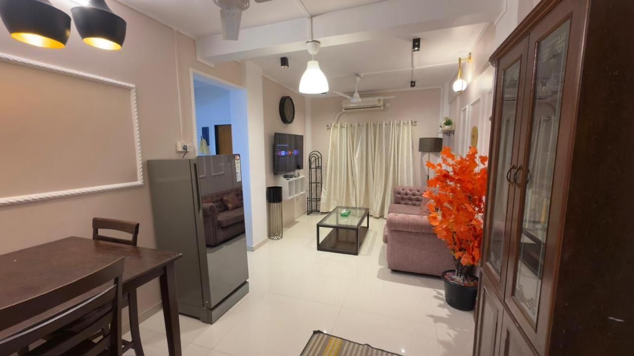 Seabird -1 Bhk Ground Floor-carter Rd- Bandra West Apartment