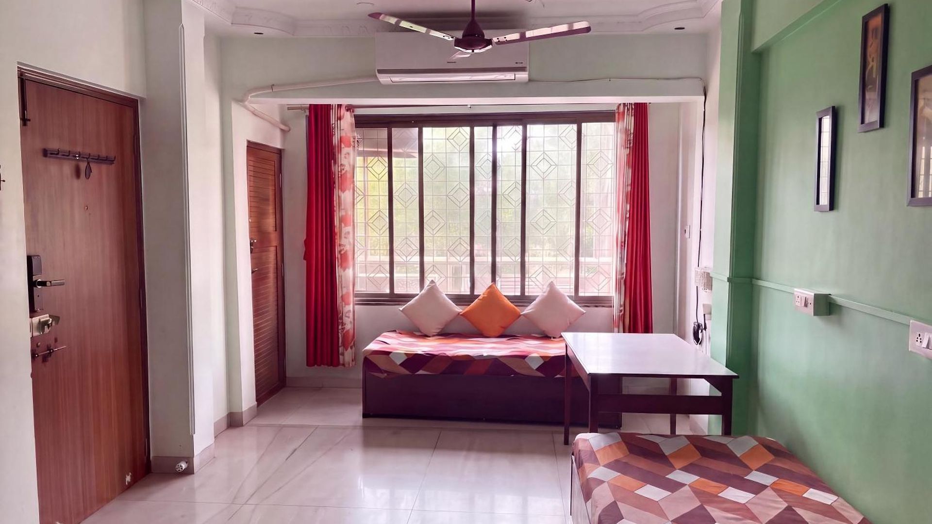Tranquil-salona-guest-house-charkop Apartment