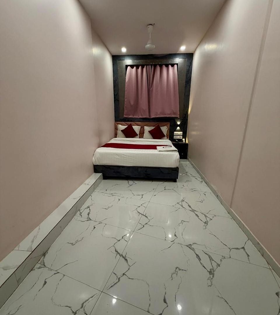 Classy Comfort Malad Near Dna Hospital 2* Mumbai