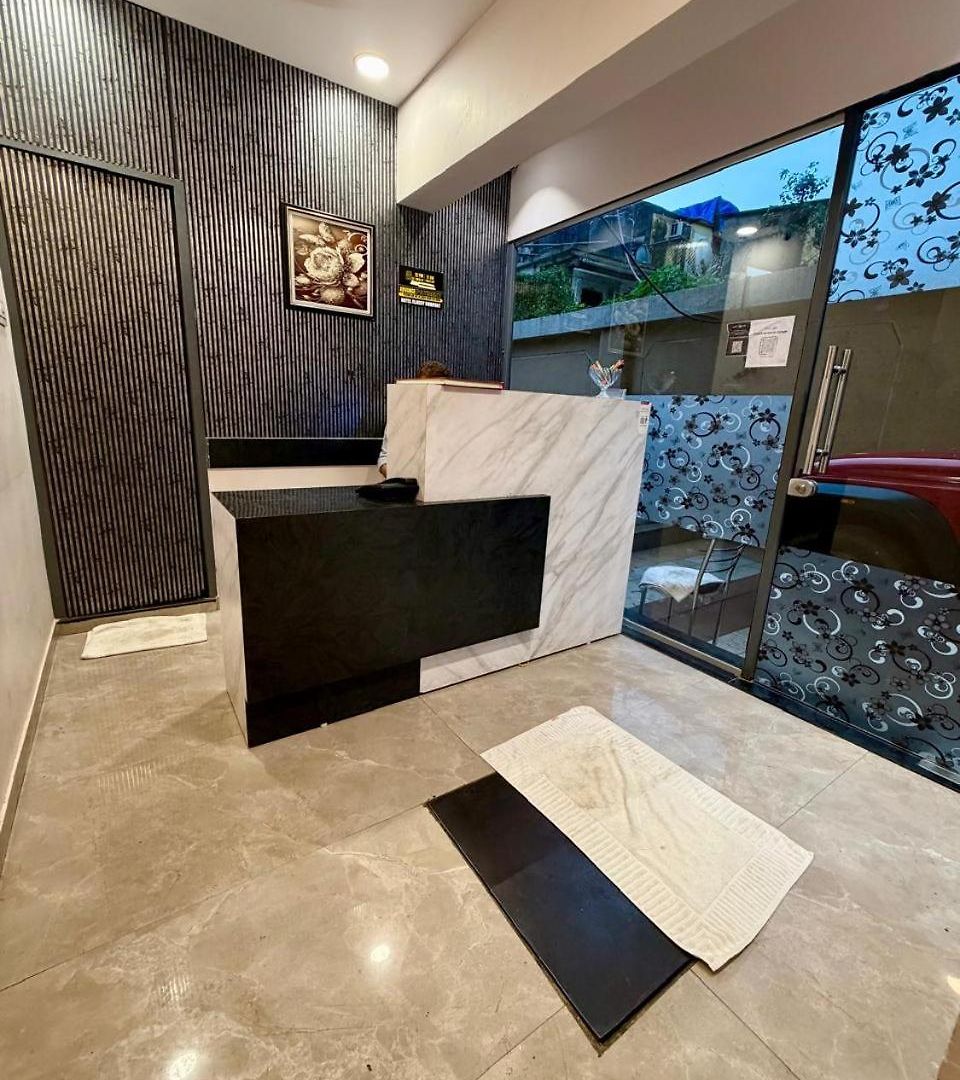 Hotel Classy Comfort Malad Near Dna Hospital 2*