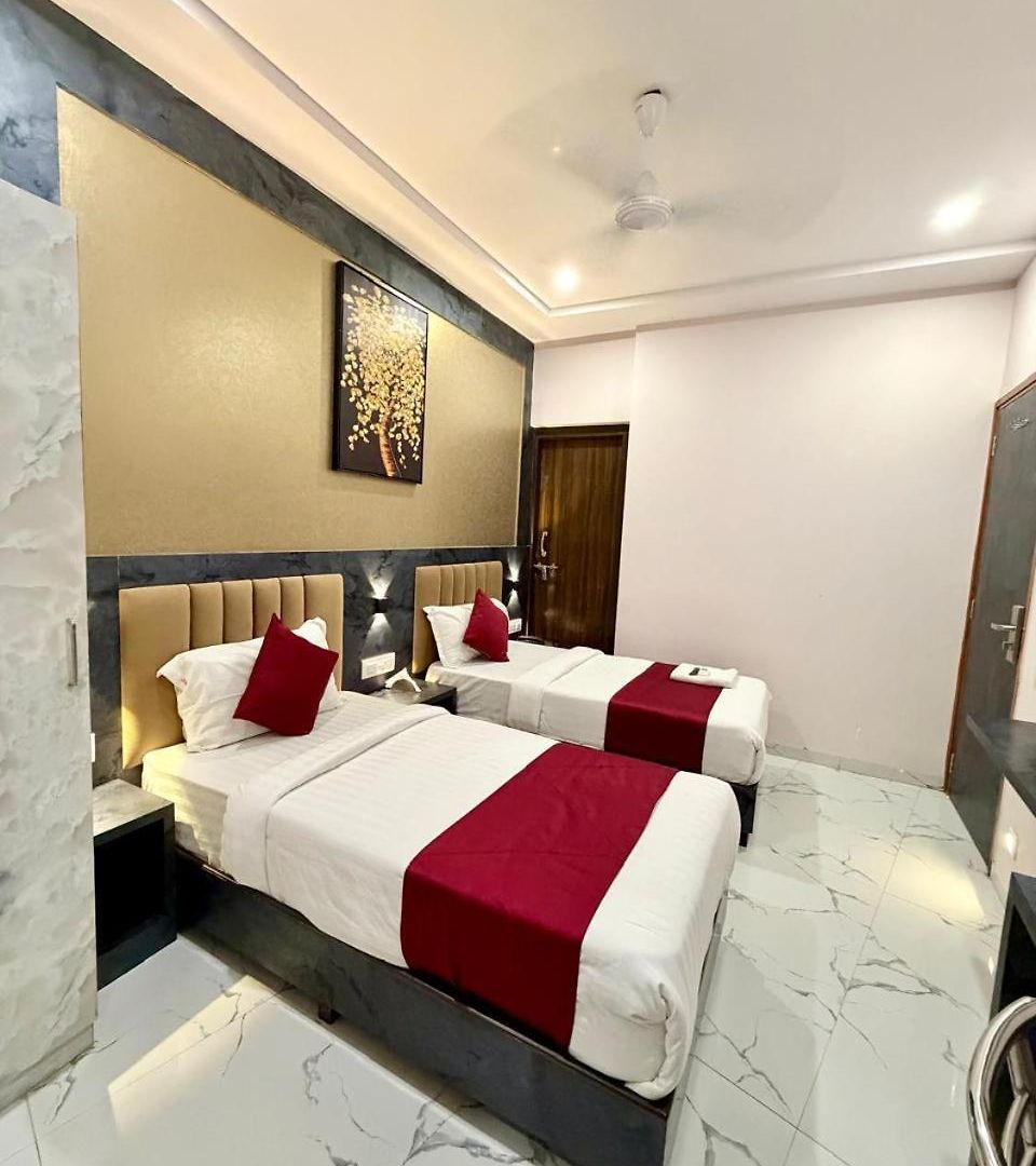 Classy Comfort Malad Near Dna Hospital Hotel Mumbai