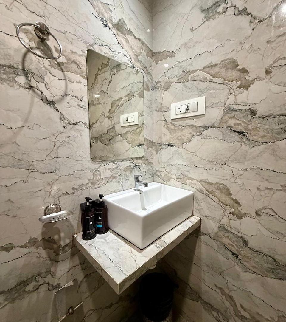 Classy Comfort Malad Near Dna Hospital Hotel Mumbai