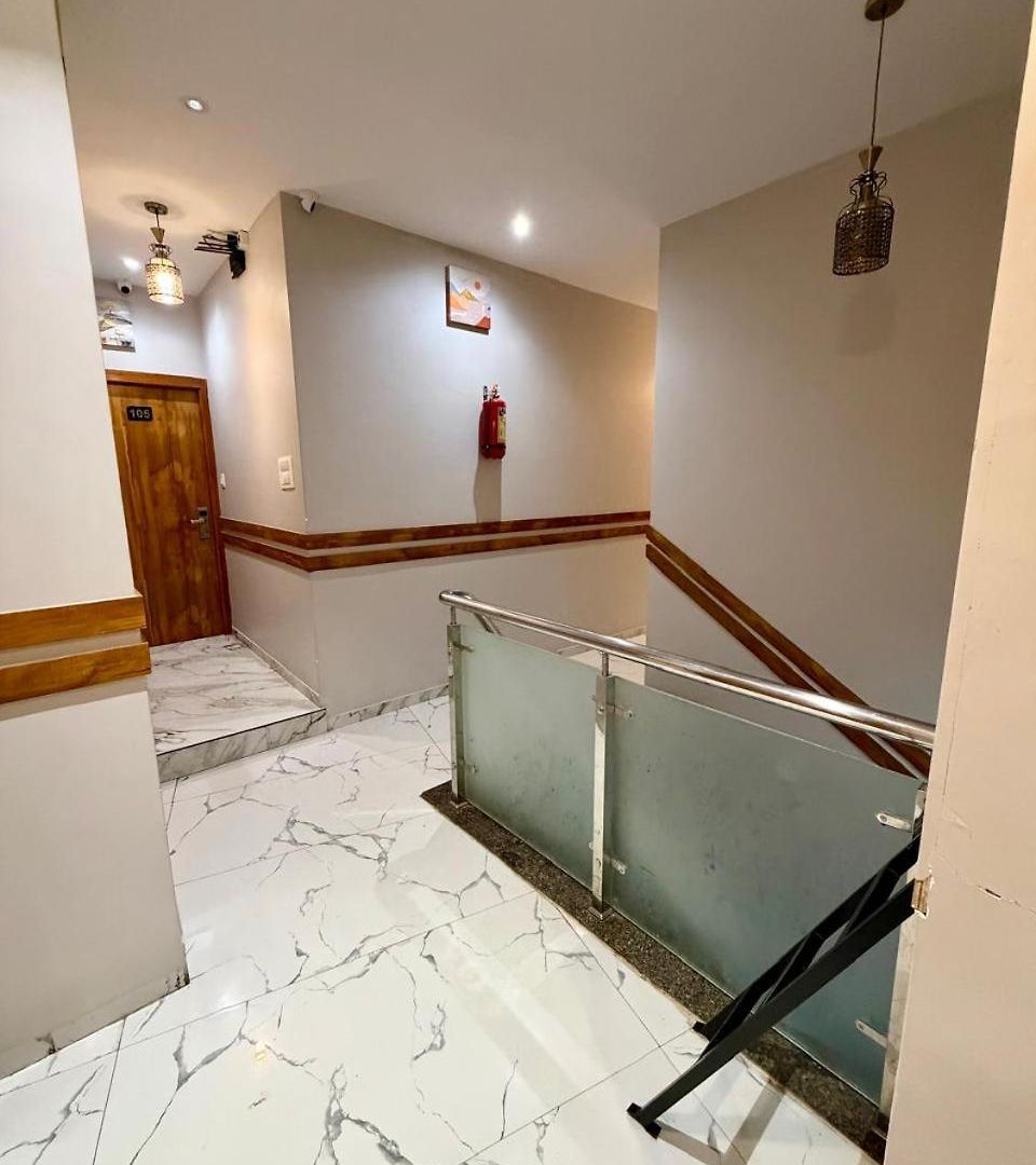 Classy Comfort Malad Near Dna Hospital Mumbai