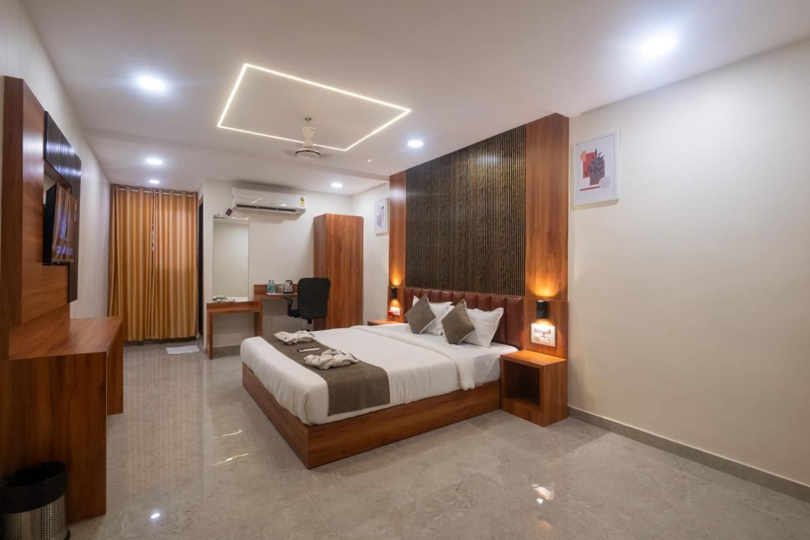 Avion Park Executive