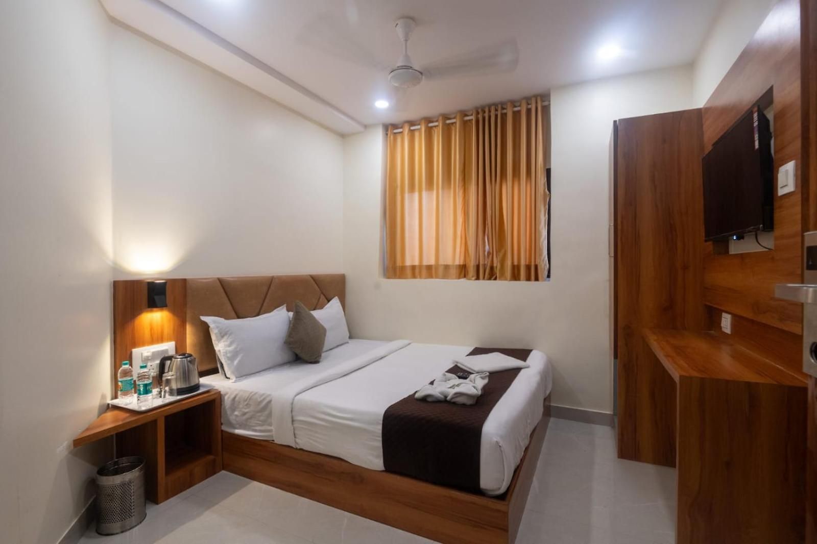 Hotel Avion Park Executive Mumbai